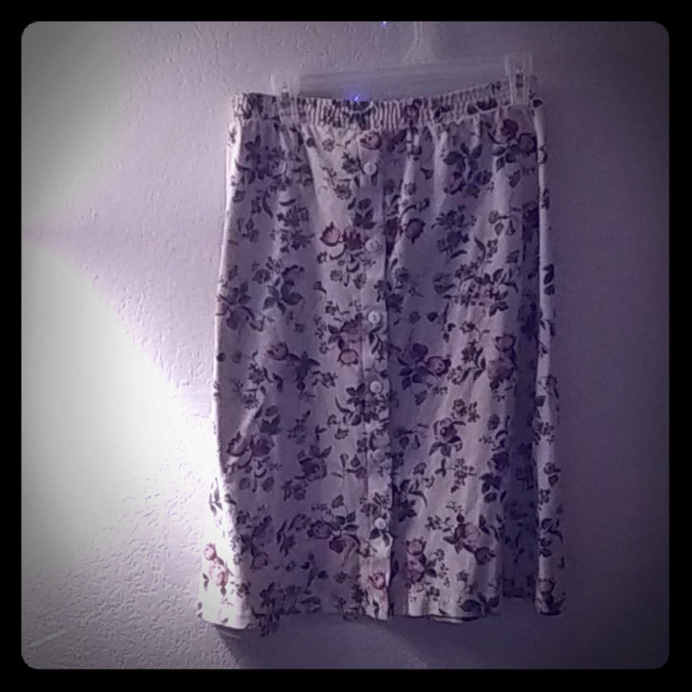 Vintage High Wasted Floral Skirt